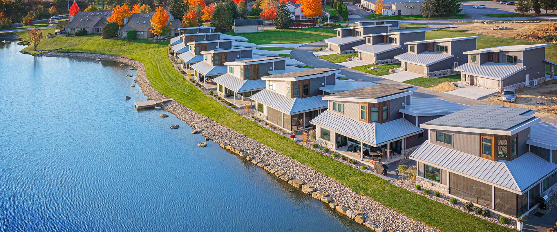Harbor Homes On Shore of Lake
